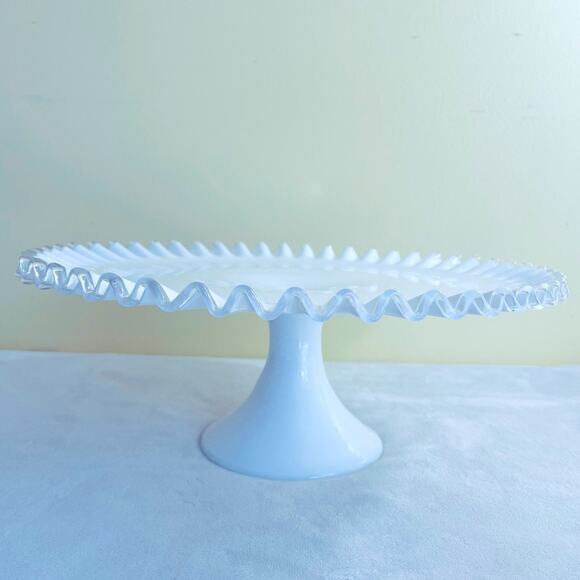 Vtg Fenton Silver Crest Ruffled Milk Glass Pedestal Cake Stand Plate Scalloped - Picture 4 of 15